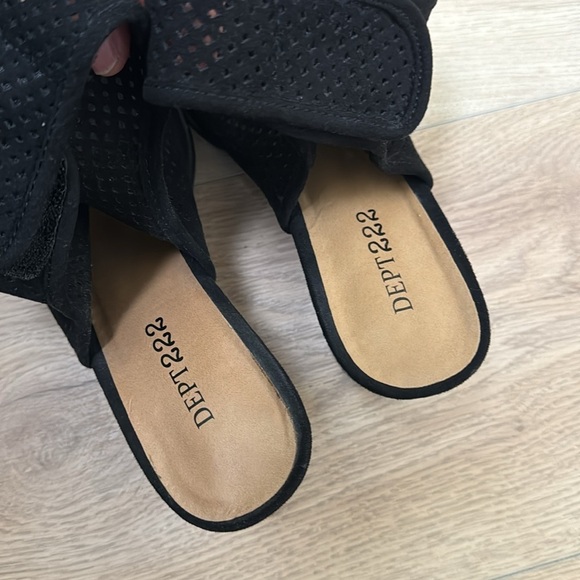 Women's Dept 222 Black Block Heels Suede Sandal Shoes Size 8.5 - Picture 4 of 7